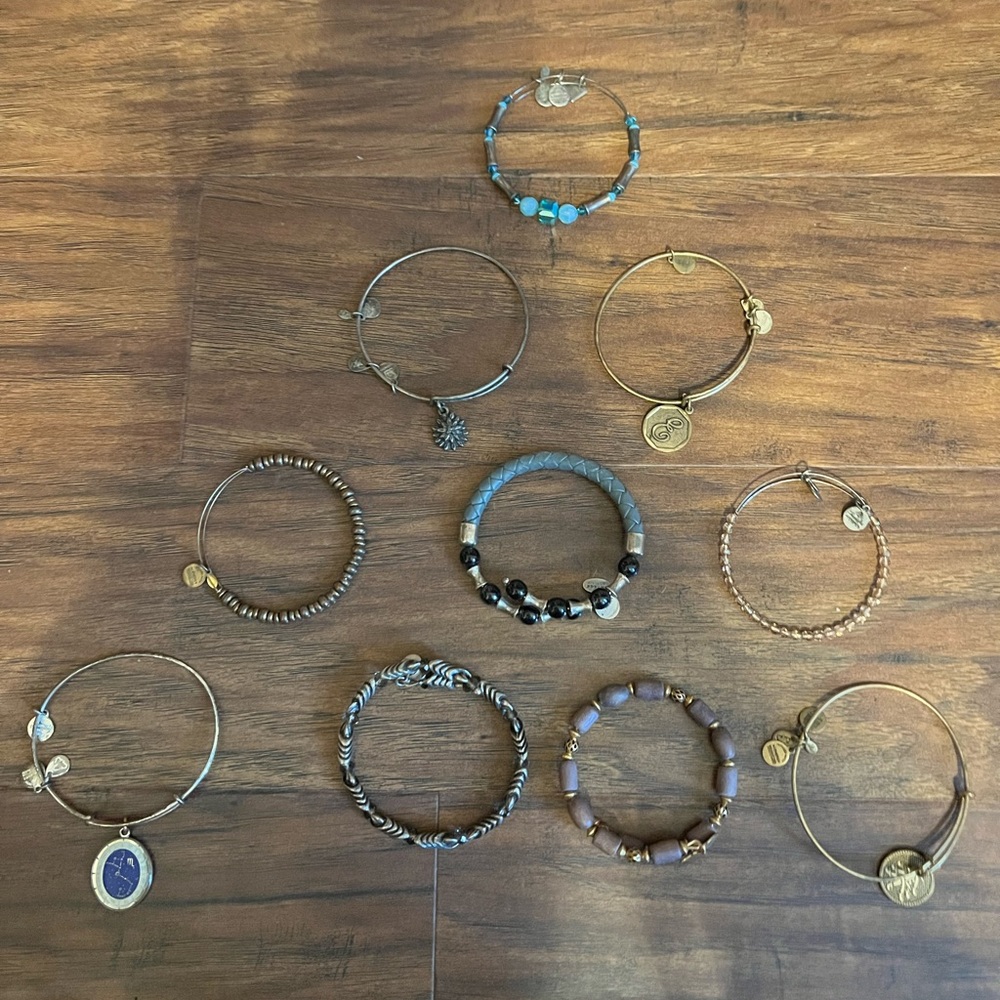 21 pc Alex and Ani Bracelet Lot